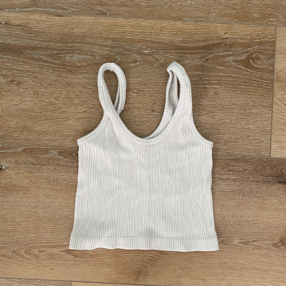 white tank